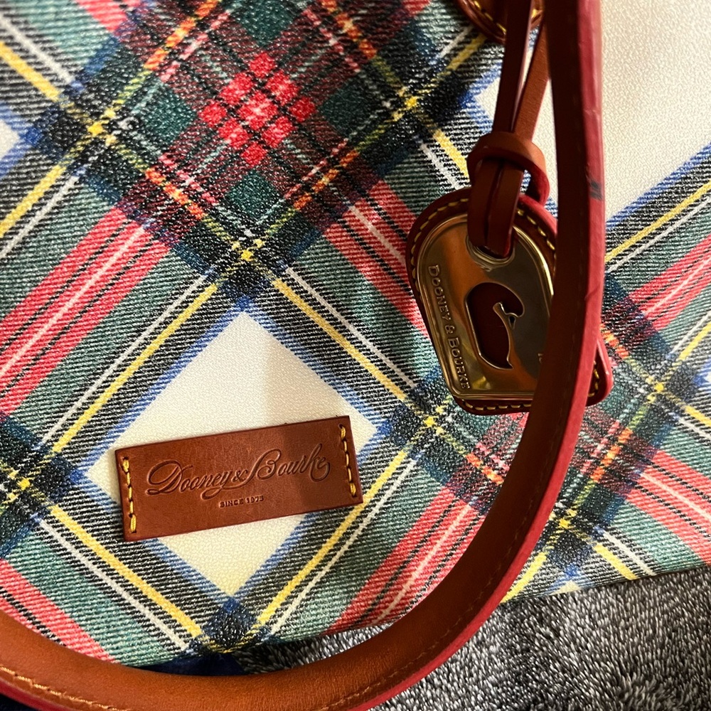 Dooney & Bourke Taran Bag - Picture 2 of 7